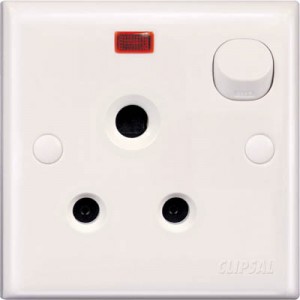 5A 3 Pin Round Switched Socket with Neon