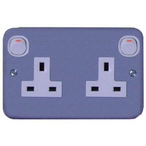 EMS 3 o=Pin Flat Duplex Switched Sockets Price In Pakistan