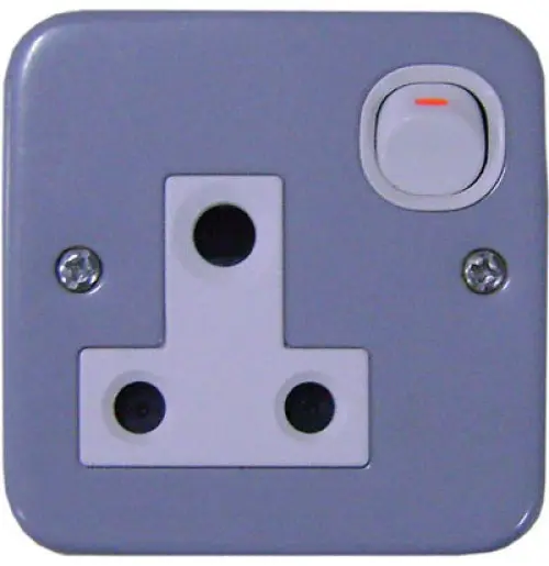 ESM 3 Pin Round Switched Socket 15A Price In Pakistan